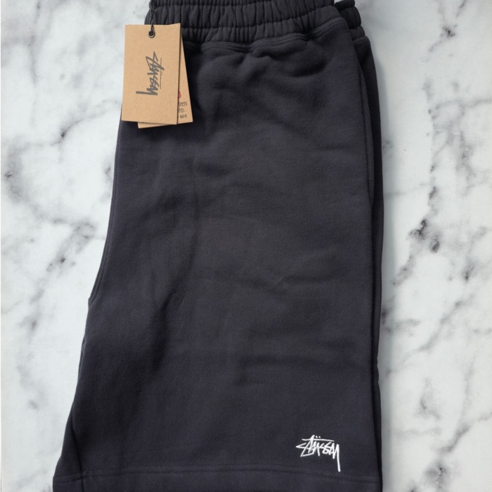 Stussy black sweat shorts - Picture 2 of 5